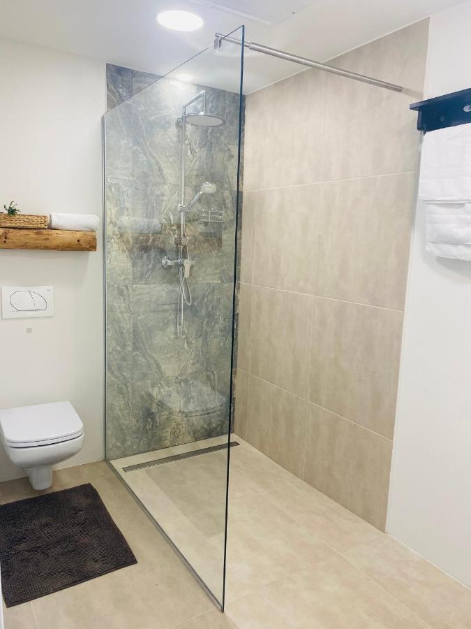 Garden Apartments Μπλεντ Εξωτερικό φωτογραφία